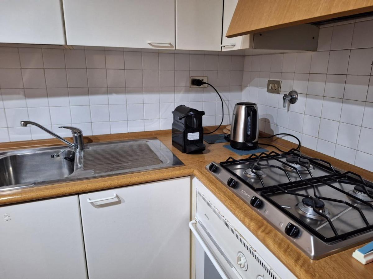 Historic Center - With 2 Single Beds Apartment Bologna Luaran gambar